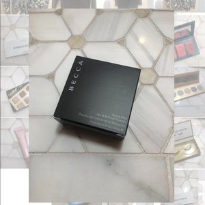 Becca hydramist & refresh powder